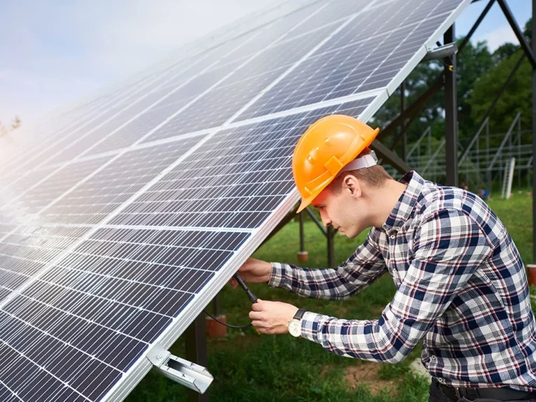 What to expect while installing old solar panels